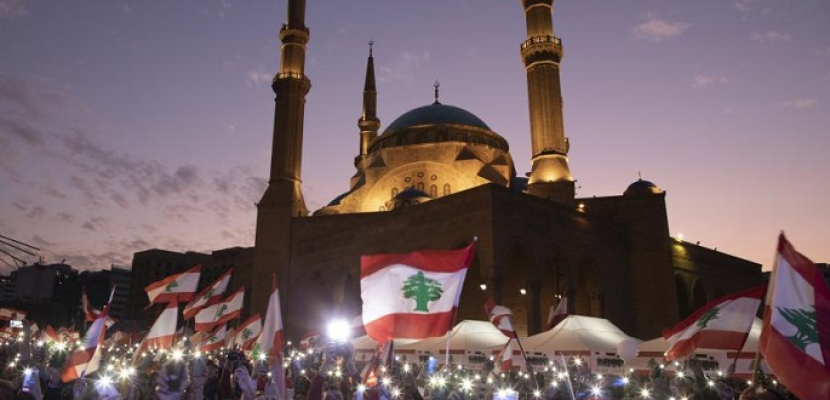 مظاهرات ليلية في لبنان احتجاجا على الأوضاع المعيشية