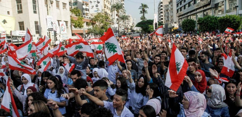 مظاهرات فى لبنان ضد رفع الدعم عن أسعار عدد من السلع الأساسية والمواد الاستراتيجية