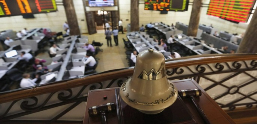 البورصة المصرية تخسر 32 مليار جنيه.. ومؤشرها دون مستوى 10 آلاف نقطة