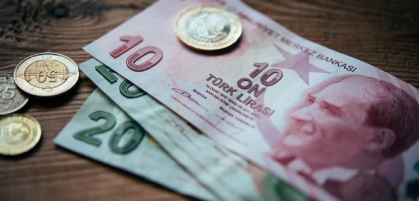 الليرة التركية تسجل مستوى قياسيا منخفضا مقابل الدولار