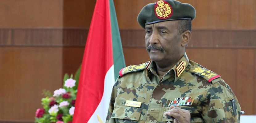 البرهان يبحث مع بومبيو هاتفيا ترتيبات رفع السودان من قائمة الأرهاب