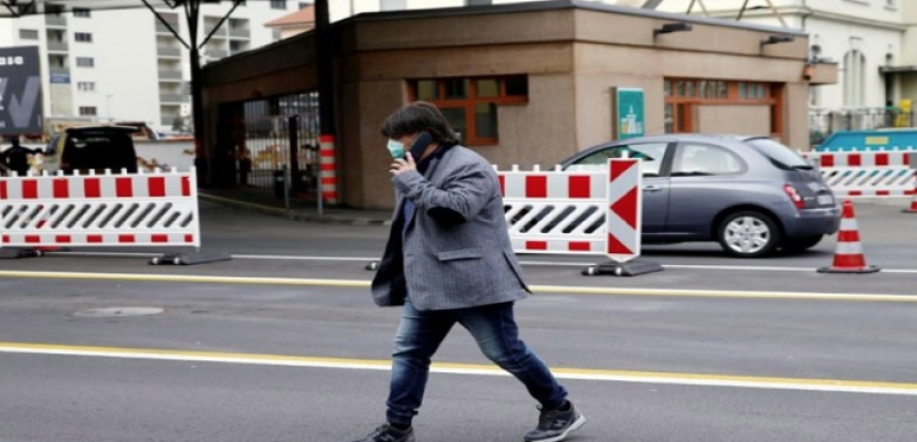 سويسرا تفرض سلسلة إجراءات للحد من تفشي فيروس كورونا