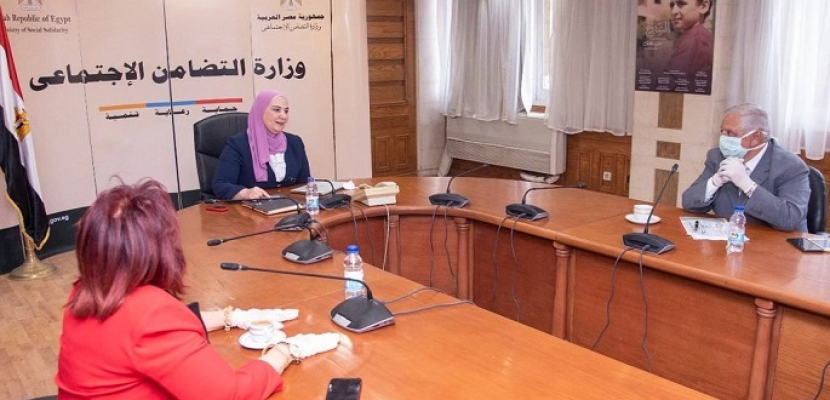 وزيرة التضامن تبحث مع وفد المستثمرات العرب آليات التعاون لمواجهة كورونا