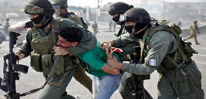 إسرائيل تعتقل 3 فلسطينيين فى الضفة الغربية