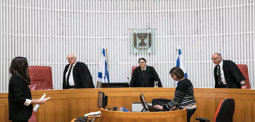 المحكمة العليا في إسرائيل تبحث مصير نتنياهو كرئيس للوزراء