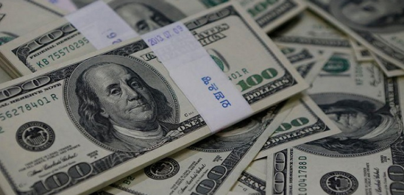 الدولار يضعف وآمال التحفيز الأمريكي تقود لإقبال على المخاطرة