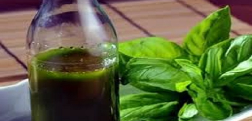 فوائد زيت الشاي الأخضر للبشرة والوجه