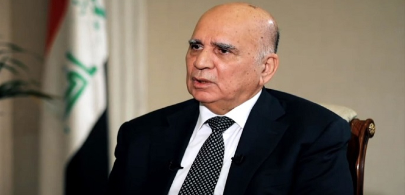 وزير الخارجية العراقي يؤكد أهمية التواصل مع فريق التحقيق بجرائم “داعش”