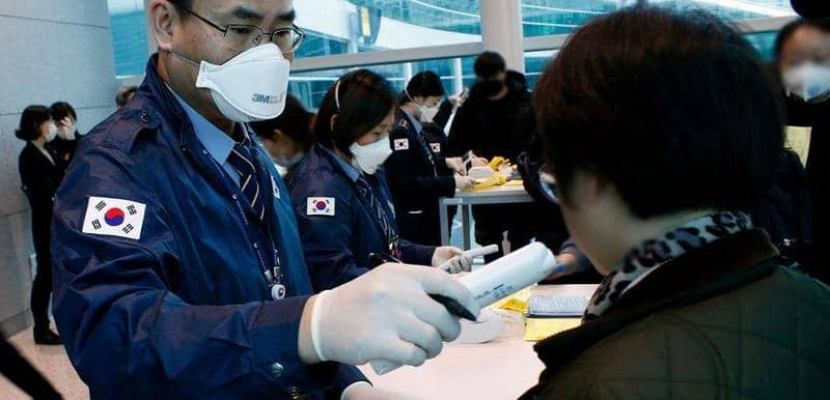 كوريا الجنوبية تمدد الإجراءات الاحترازية عقب تسجيل أكثر من 300 إصابة بكورونا