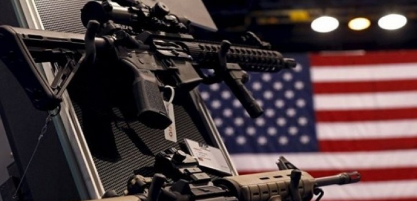 فاينانشيال تايمز: ارتفاع الطلب على الأسلحة بأمريكا قبل الانتخابات الرئاسية