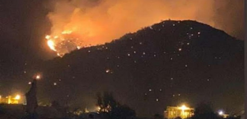 حريق ضخم بجبل عمد فى مكة المكرمة