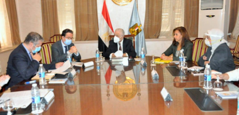 بالصور..وزير التعليم يلتقى سفير فرنسا بالقاهرة لبحث أوجه التعاون المشترك