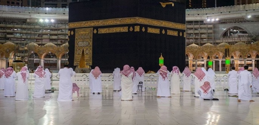 السعودية تسمح بأداء العمرة والزيارة والصلوات بنسبة 75 % اعتباراً من الأحد المقبل