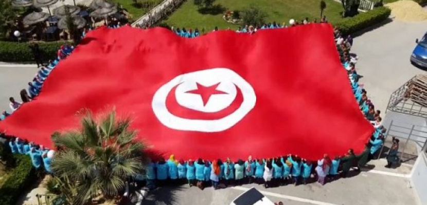 تونس تعلن فرض حظر التجوال في أنحاء البلاد الثلاثاء لمنع تفشي كورونا