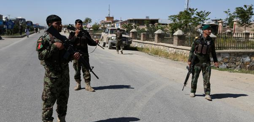 مقتل وإصابة 18 من قوات الأمن الأفغانية في هجومين منفصلين لحركة طالبان