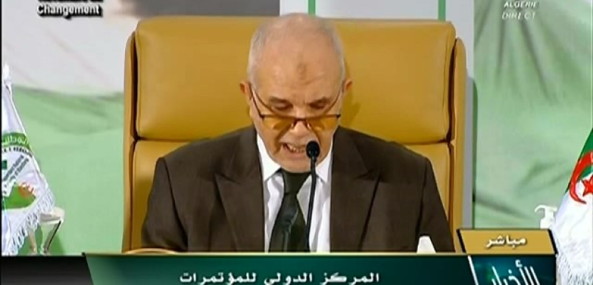 الجزائريون يوافقون على التعديلات الدستورية بنسبة 66.8 %