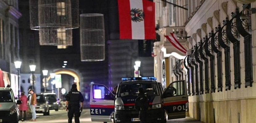 وزير داخلية النمسا: 3 قتلى و15 مصابا ضحايا الهجوم الإرهابي في فيينا.. والجاني ينتمي لتنظيم داعش