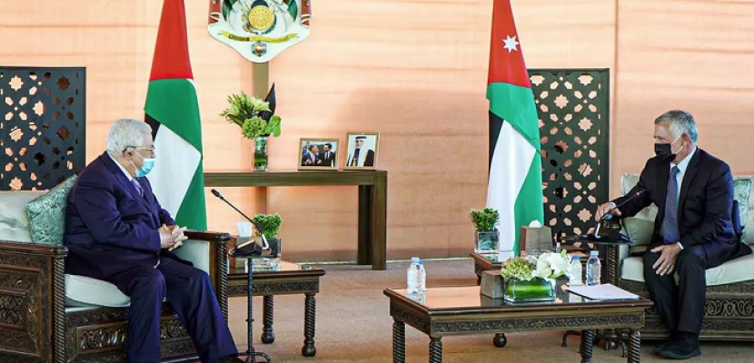 العاهل الأردني يدعو لتكثيف الجهود لإنهاء الصراع الفلسطيني الإسرائيلي على أساس حل الدولتين