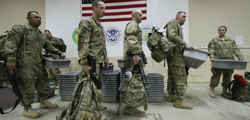 نيويورك تايمز : مسؤولون أمريكيون يستغلون تحذيراً استخباراتياً لتمديد وجود القوات في أفغانستان