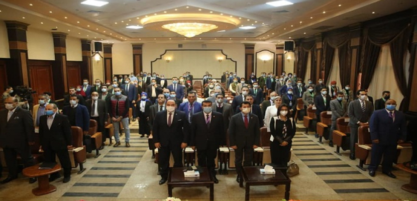 بالصور.. وزير الشباب والرياضة يفتتح القمة الشبابية الأولى لمراكز شباب مصر