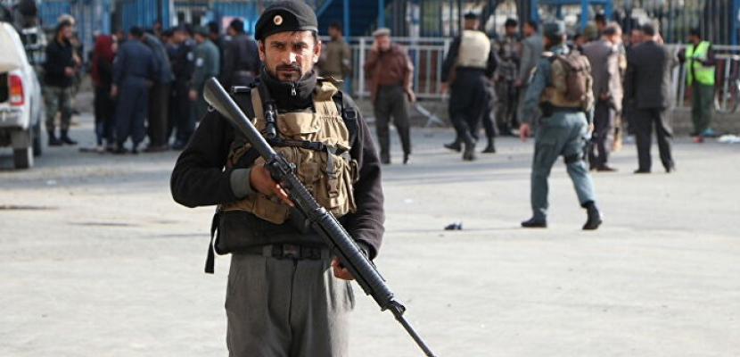 الرئيس الأفغاني يندد بمقتل صحفي أفغاني بالرصاص في كمين