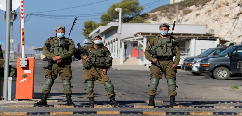 الجيش الاسرائيلى يقتل فلسطينى بزعم محاولته تنفيذ عملية طعن جنوب الضفة الغربية