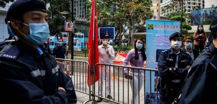 شرطة هونج كونج تعتقل عشرات المعارضين بتهمة التآمر