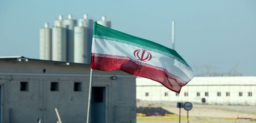 واشنطن: سنراجع العقوبات على إيران إذا عادت للاتفاق النووي