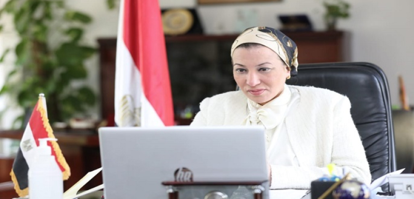 وزيرة البيئة ومحافظ القاهرة يناقشان إجراءات بدء تنفيذ منظومة إدارة المخلفات بالقاهرة يوليو القادم