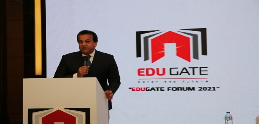 وزير التعليم العالي: تنفيذ 400 مشروع في مختلف المجالات بالجامعات الحكومية