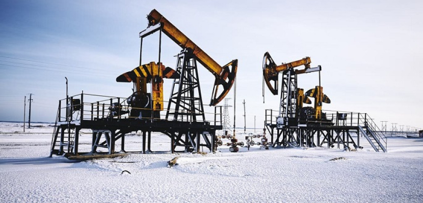 ذا إيكونوميك تايمز: الشركات الهندية تخطط لزيادة مشترياتها من النفط الروسي
