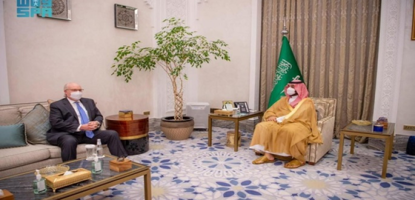 ولي العهد السعودي يلتقي المبعوث الأمريكية الخاص لليمن لبحث سبل حل الأزمة اليمنية