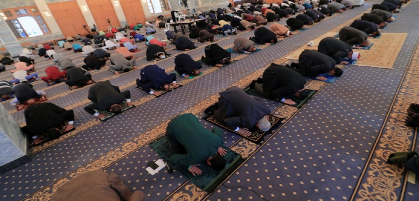 وزير الأوقاف : منع صلاة التهجد في المساجد والاكتفاء بصلاة التراويح فقط