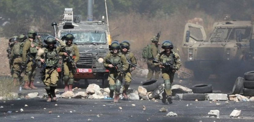 القوات الإسرائيلية تقتل فلسطينيا وتهدم منزلا في بلدة دير الغصون شمال طولكرم
