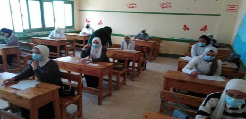 التعليم : 138 ألف طالب بالدبلومات الفنية يؤدون امتحانات الدور الأول للعام الدراسي