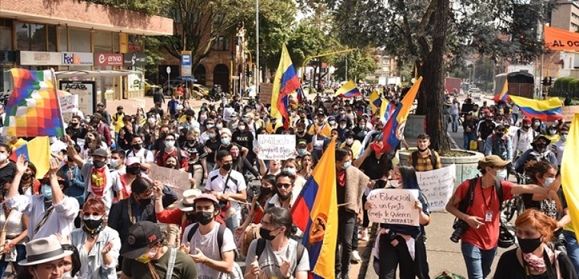 تعليق المحادثات بين المحتجين والحكومة في كولومبيا