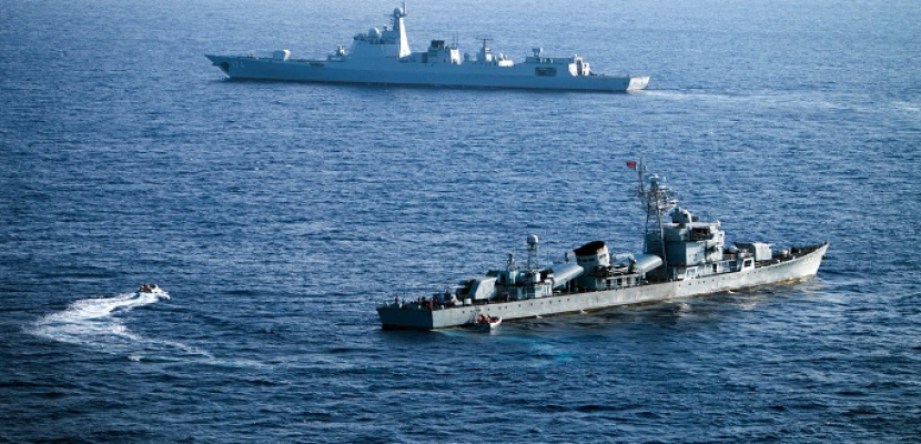 الصين تتصدى لسفينة حربية أمريكية وتطالب واشنطن بوقف استفزازاتها