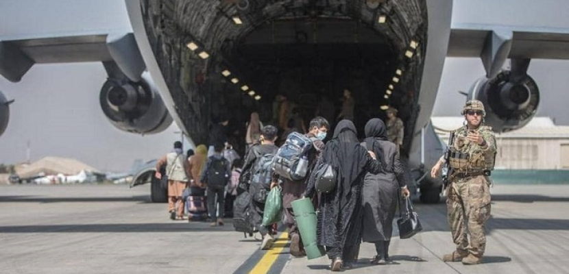 مسؤول بالبنتاجون: مغادرة أكثر من 21 ألف شخص أفغانستان خلال 24 ساعة
