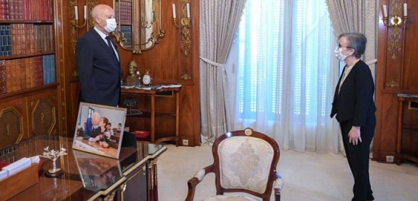 قيس سعيد يعين نجلاء بودن رئيسة للحكومة التونسية