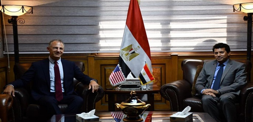 بالصور.. وزير الشباب والرياضة يبحث مع السفير الأمريكي بالقاهرة تعزيز التعاون