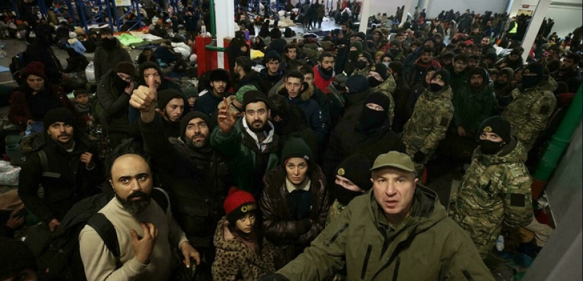 مئات المهاجرين يحاولون عبور حدود بيلاروسيا رغم تراجع حدة الأزمة