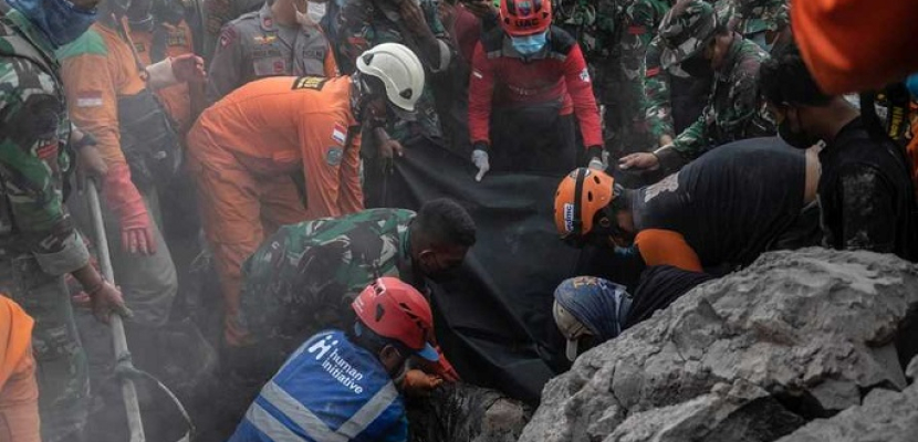 ارتفاع حصيلة ضحايا بركان سيميرو في إندونيسيا إلى 34
