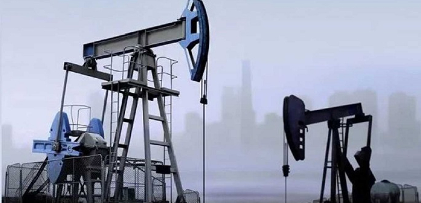 قطاع البترول في 8 سنوات .. طفرة غير مسبوقة ونجاحات مستمرة