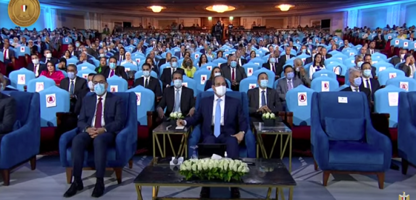 الرئيس السيسي يفتتح عدداً من مشروعات “مصر الرقمية” التابعة لوزارة الاتصالات