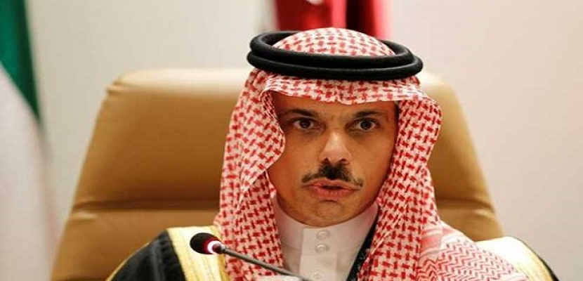 وزير الخارجية السعودي يبحث هاتفيًا مع البرهان مستجدات الأوضاع في السودان