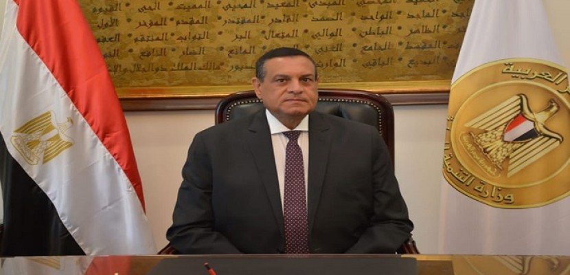 وزير التنمية المحلية يتلقي تقريراً حول متابعة الأوضاع بالمحافظات خلال أيام عيد الفطر المبارك