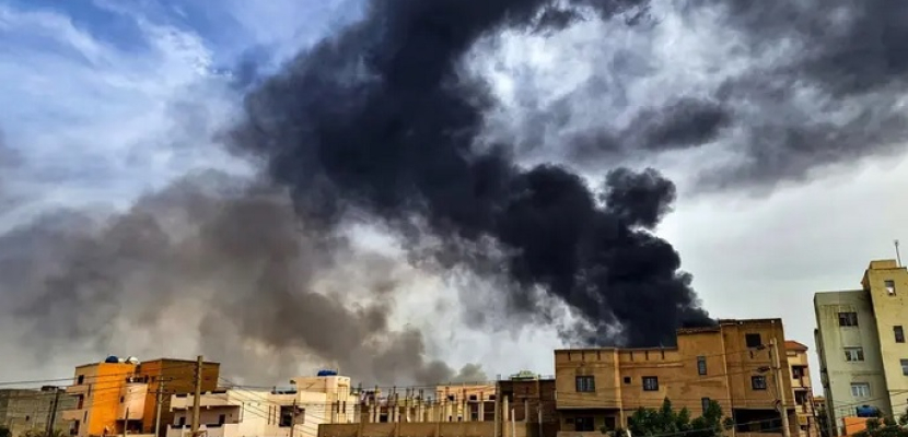 ضربات متتالية واشتباكات برية تشتعل في مدينة الأبيض السودانية