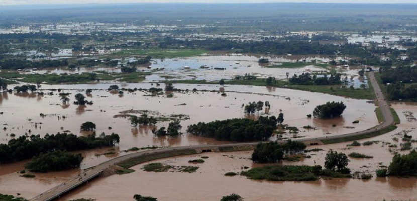 كينيا تؤجل إعادة فتح المدارس لمدة أسبوع بسبب الفيضانات