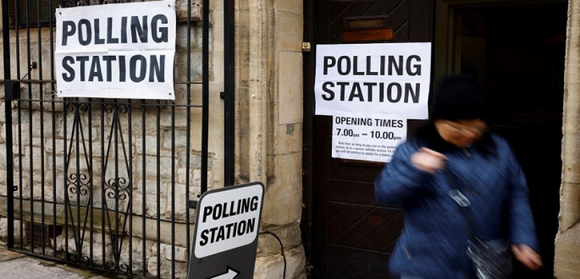 بدء الانتخابات المحلية في انجلترا وويلز وسط توقعات بخسارة المحافظين