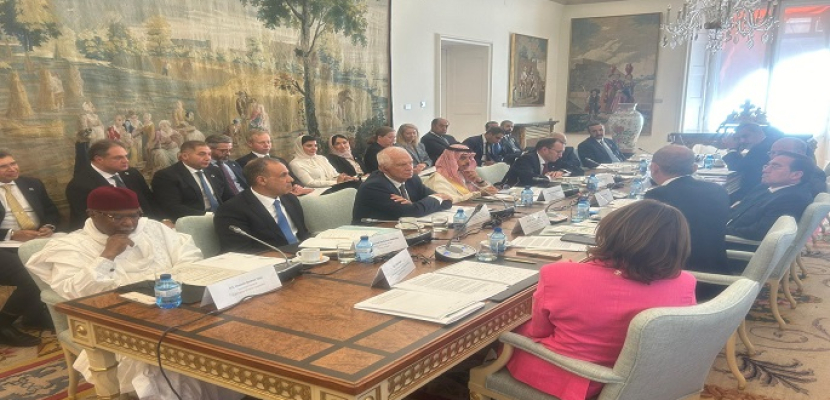 ترامب يكتسح هاريس في مناظرتهم الأولى في فيلادلفيا